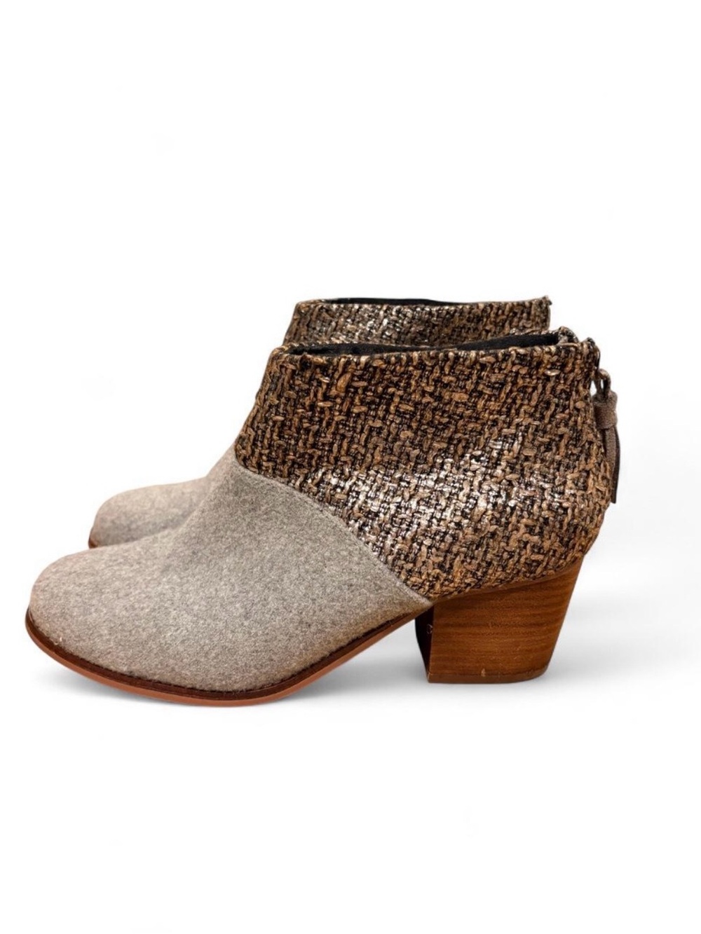 Toms Leila Ankle Booties Gray Felt Metallic Tweed Tassel Zip Women’s Size 7